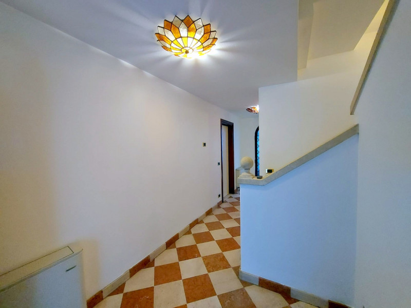 PALAZZETTO INDIPENDENTE IN CENTRO STORICO A PADOVA €.585.000 - rif.GB13-1828

Se stai cercando un...