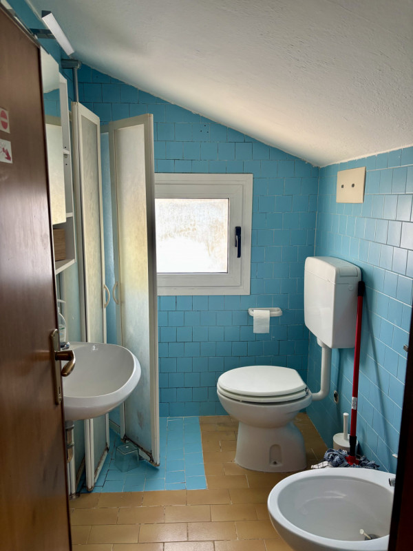 Grazioso monolocale ampio in Via del Portello, ad un passo dalle facoltà, in zona tranquilla e be...