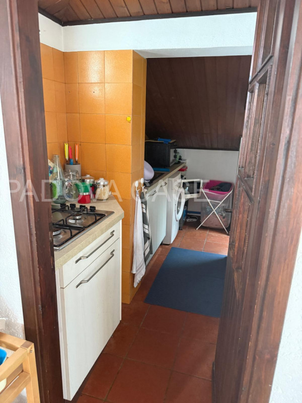 CON CONTRATTO DI AFFITTO IN CORSO 

Scopri questa meravigliosa mansarda open space situata nella ...