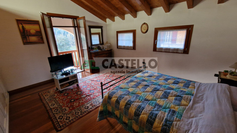 PRESTIGIOSA BIFAMILIARE DI AMPIA METRATURA A SANT’ANDREA DI CAMPODARSEGO

In posizione tranquilla...