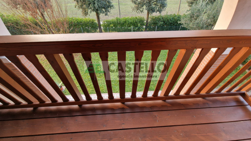 PRESTIGIOSA BIFAMILIARE DI AMPIA METRATURA A SANT’ANDREA DI CAMPODARSEGO

In posizione tranquilla...