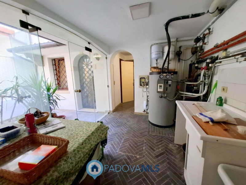 Palazzetto indipendente nel cuore del Centro Storico di Padova – Eleganza, privacy e charme senza...