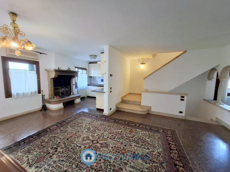 Palazzetto indipendente nel cuore del Centro Storico di Padova – Eleganza, privacy e charme senza...