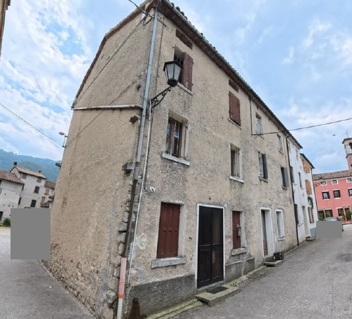 Rif. A.A.03-24

Vendita all'asta - fabbricato in linea di testa su 3 piani in data 23 dicembre 20...