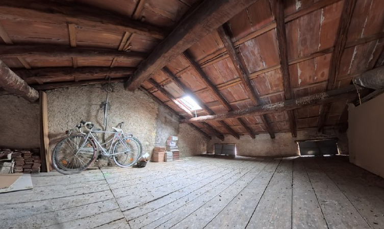 Rif. A.A.03-24

Vendita all'asta - fabbricato in linea di testa su 3 piani in data 23 dicembre 20...