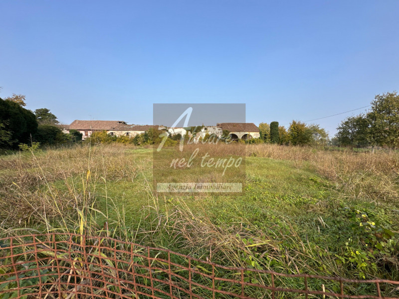 FONTANIVA (PD) - FRAZ. SAN GIORGIO IN BRENTA 

In esclusiva proponiamo un rustico storico di gran...