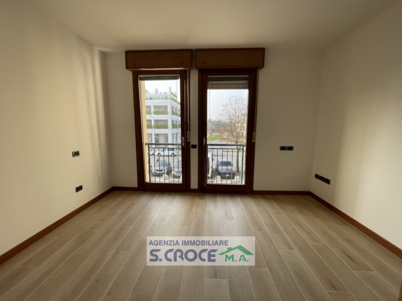 Nelle immediate vicinanze del centro di Abano Terme proponiamo in vendita un appartamento al prim...