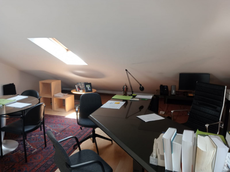 Scopri un'opportunità unica nel cuore di Padova! Proponiamo in affitto un ufficio di circa 50 mq ...