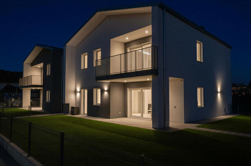 Immagina di rientrare a casa e sentire subito silenzio, luce e spazio intorno a te. Qui tutto è s...