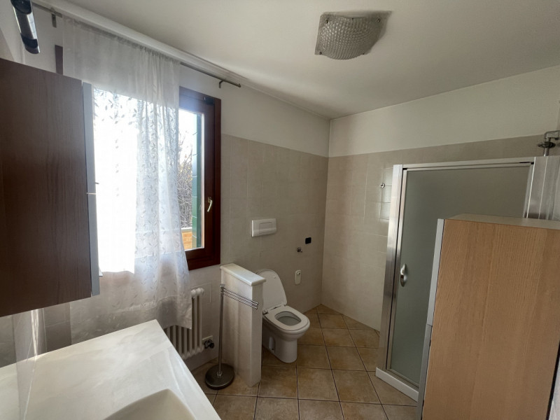 Rif. CA2015 - Immobile Brenta è lieta di presentare un affascinante appartamento duplex situato a...