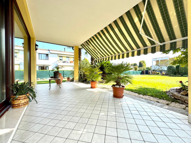 (Per INFO Monica 3482688677) A Strà, nel cuore della Riviera del Brenta e a pochi passi dalla cel...