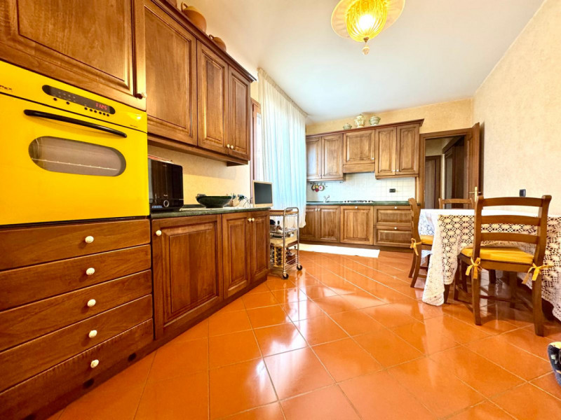 (Per INFO Monica 3482688677) A Strà, nel cuore della Riviera del Brenta e a pochi passi dalla cel...