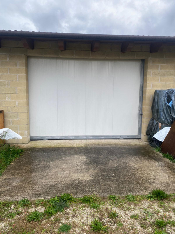 Caselle: scopri un'opportunità unica nel cuore della campagna veneta! Situato nel comune di Santa...