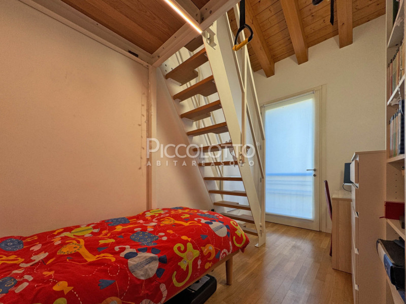 Rif. V5408 - Appartamento in vendita a Rive di Posmon, ricercata località immersa nel verde a poc...