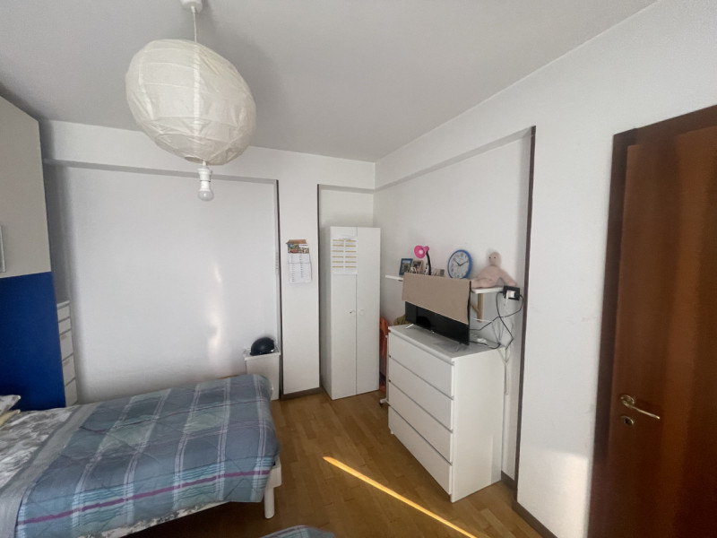 Nel cuore pulsante di Noventa Padovana, vi presentiamo una straordinaria porzione di quadrifamili...