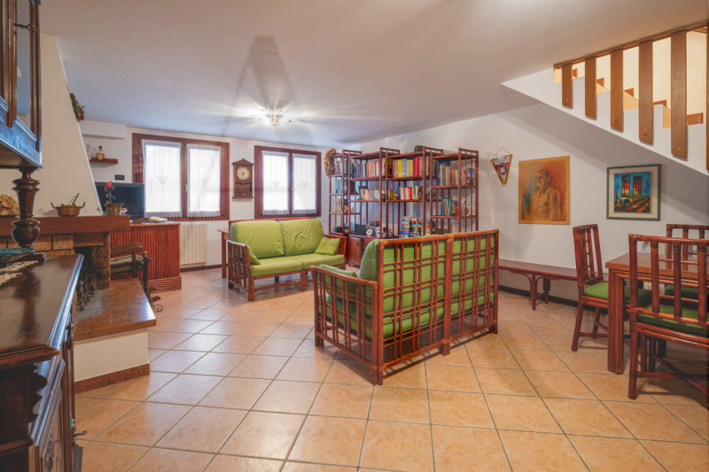 Selvazzano Dentro - San Domenico: In uno splendido contesto centrale e residenziale, ottimamente ...