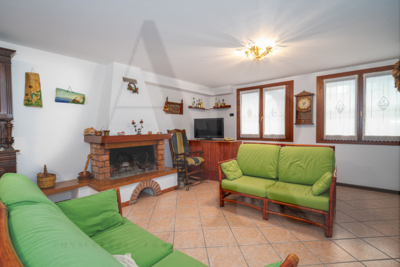 Selvazzano Dentro - San Domenico: In uno splendido contesto centrale e residenziale, ottimamente ...