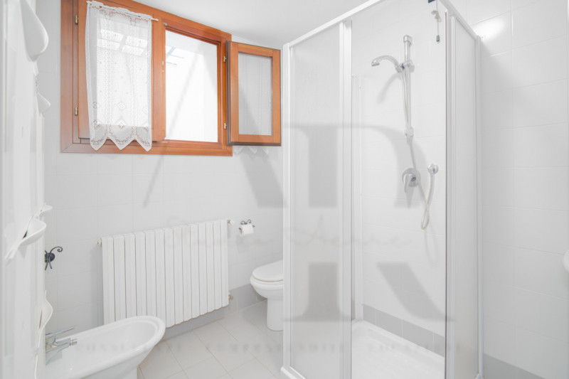 Selvazzano Dentro - San Domenico: In uno splendido contesto centrale e residenziale, ottimamente ...