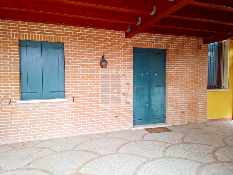 A SAN GIORGIO DELLE PERTICHE i tuoi sogni si realizzano!

Proponiamo una CASA SINGOLA con ingress...