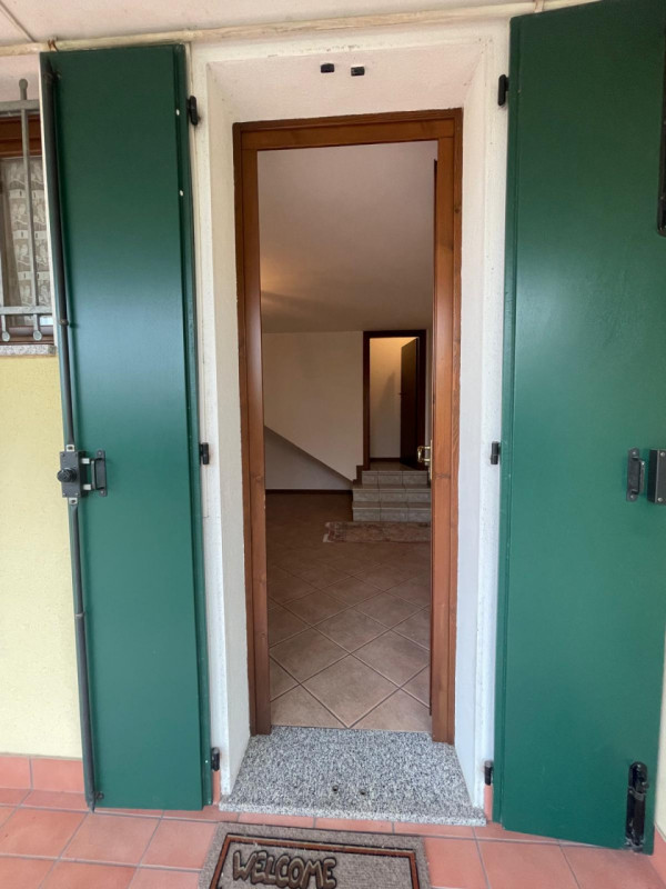 Montegrotto T. : proponiamo appartamento al primo piano composto da una zona giorno con angolo co...