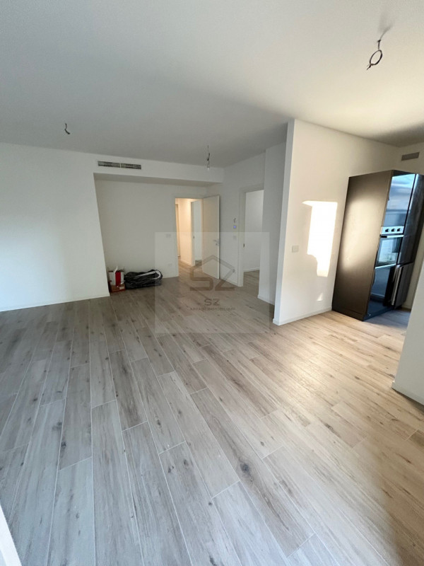 FERRI- ALBIGNASEGO

Appartamento nuovo in pronta consegna! Situato in una palazzina che ospita so...