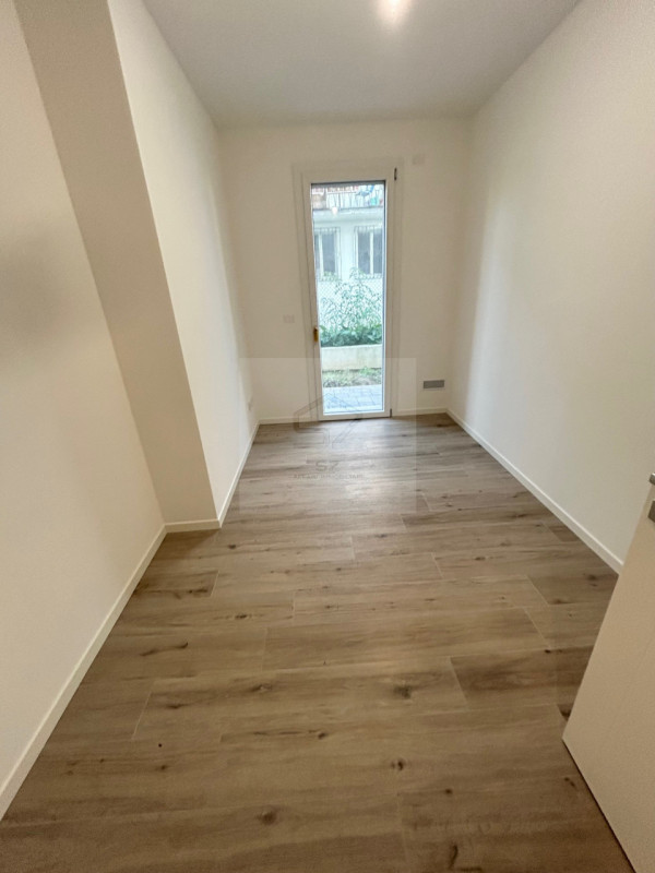 FERRI- ALBIGNASEGO

Appartamento nuovo in pronta consegna! Situato in una palazzina che ospita so...