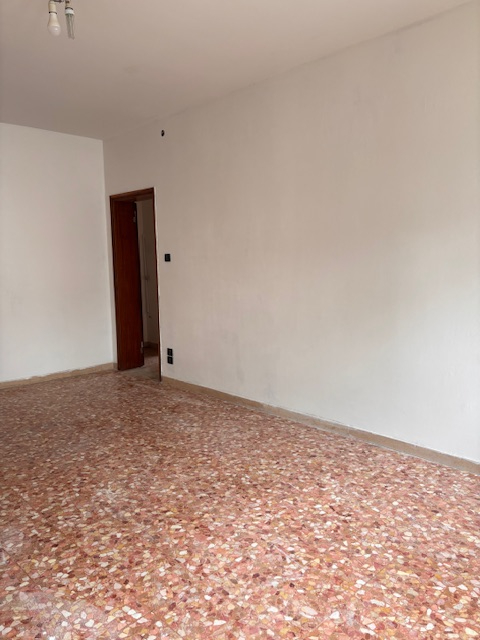 ARCELLA: nel servitissimo quartiere della Santissima Trinità (arcella), proponiamo appartamento p...