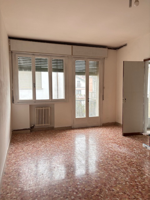 ARCELLA: nel servitissimo quartiere della Santissima Trinità (arcella), proponiamo appartamento p...