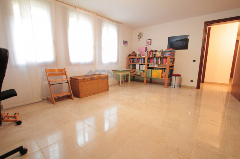 Vicenza - Bertesina: questa splendida moderna villetta, situata in zona tranquilla e riservata a ...