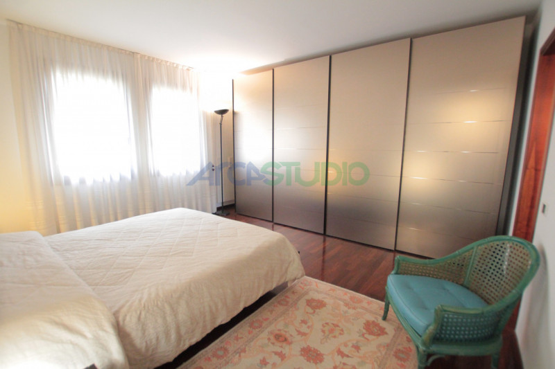 Vicenza - Bertesina: questa splendida moderna villetta, situata in zona tranquilla e riservata a ...