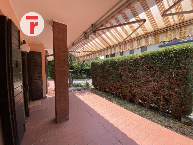 Cadoneghe - loc.Bragni - In zona prestigiosa e privilegiata per la posizione comoda ai principali...