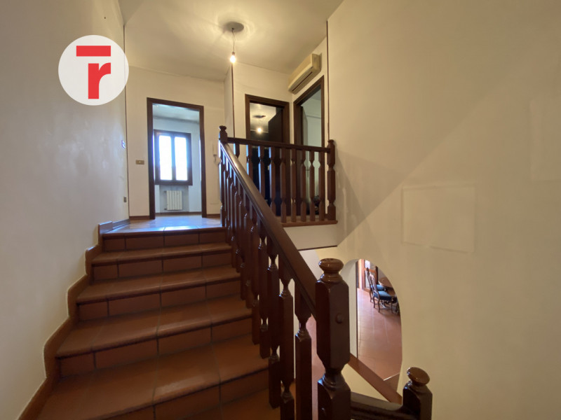 Cadoneghe - loc.Bragni - In zona prestigiosa e privilegiata per la posizione comoda ai principali...