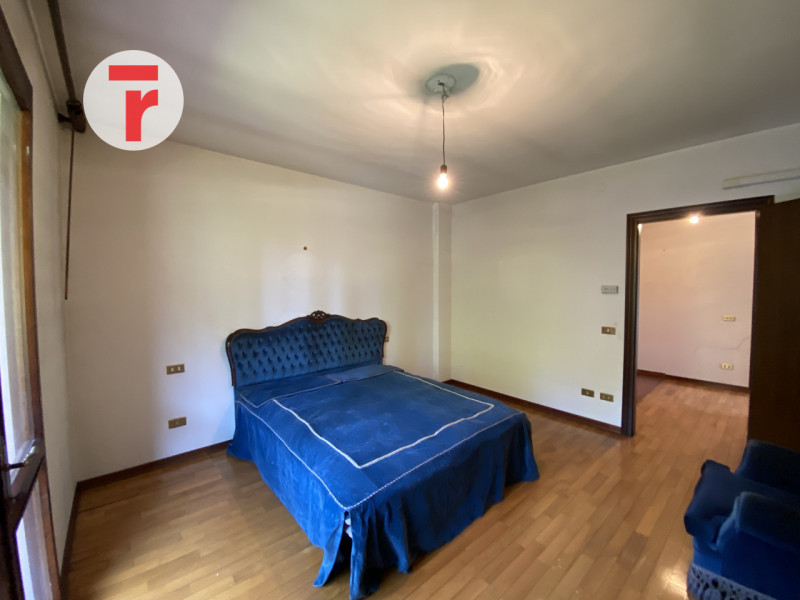 Cadoneghe - loc.Bragni - In zona prestigiosa e privilegiata per la posizione comoda ai principali...