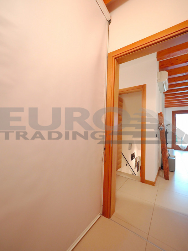 ZERO BRANCO – A due passi dal centro, splendida porzione a schiera indipendente con finiture rice...