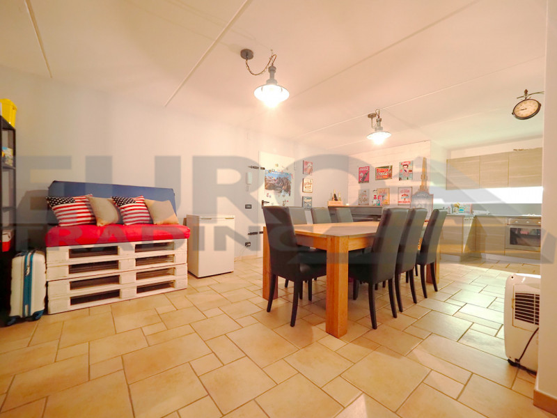 ZERO BRANCO – A due passi dal centro, splendida porzione a schiera indipendente con finiture rice...