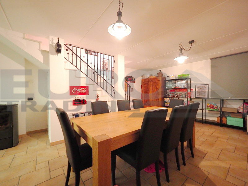 ZERO BRANCO – A due passi dal centro, splendida porzione a schiera indipendente con finiture rice...