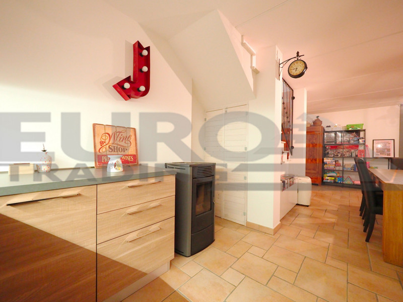 ZERO BRANCO – A due passi dal centro, splendida porzione a schiera indipendente con finiture rice...