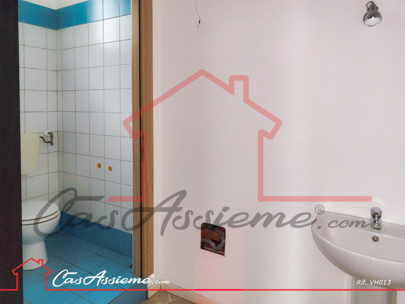 Rif. VH013
In prossimità del centro di Castello di Godego proponiamo negozio al Piano Rialzato, i...