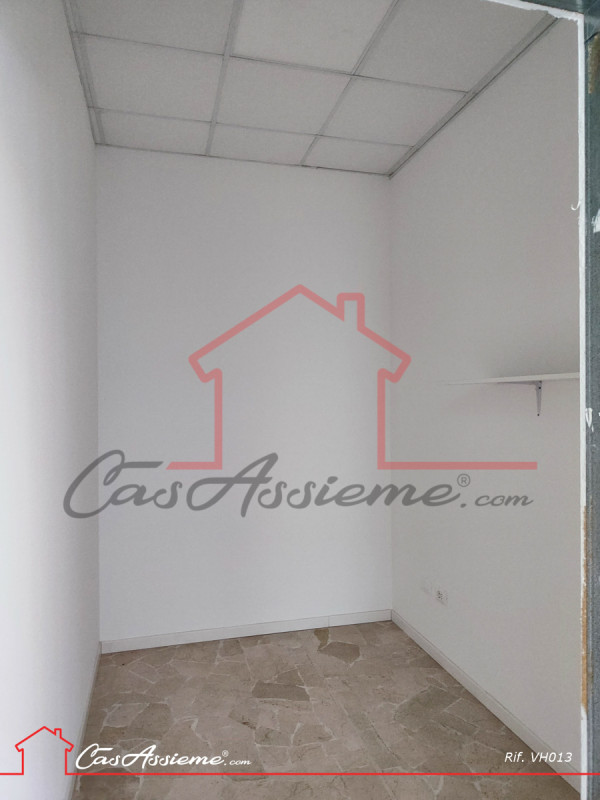 Rif. VH013
In prossimità del centro di Castello di Godego proponiamo negozio al Piano Rialzato, i...