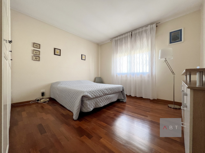 Porzione di quadrifamiliare di testa composta di: ingesso, soggiorno-pranzo, cucinino, centrale t...