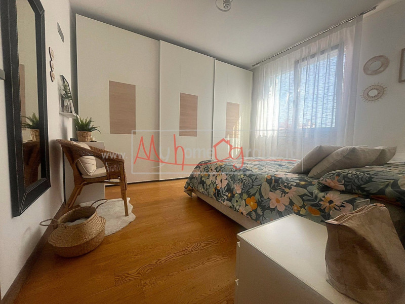 TENCAROLA - (Rif.A419-s) Proponiamo in vendita un moderno appartamento trilocale situato nel cuor...