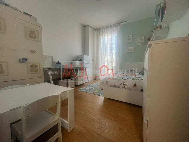 TENCAROLA - (Rif.A419-s) Proponiamo in vendita un moderno appartamento trilocale situato nel cuor...