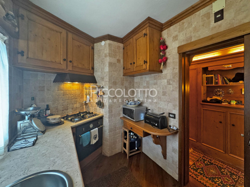 Rif. A5409 - Scopri questo grazioso appartamento in affitto situato nella splendida località di A...