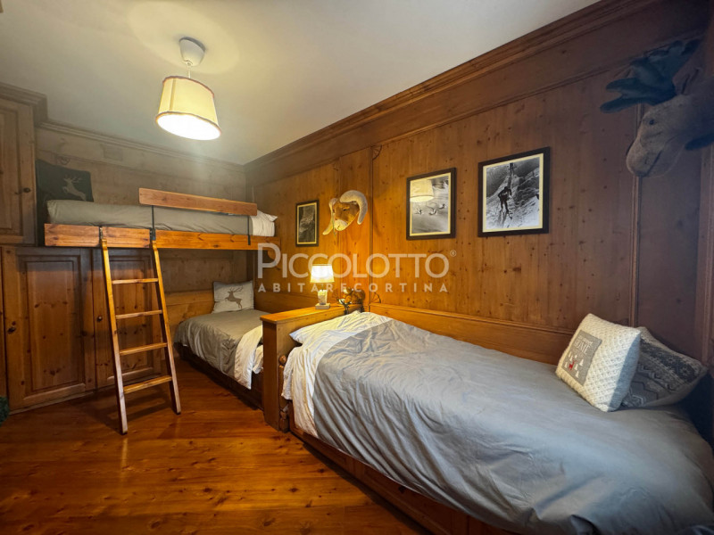 Rif. A5409 - Scopri questo grazioso appartamento in affitto situato nella splendida località di A...