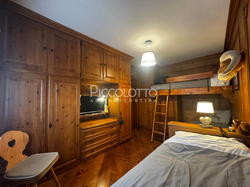 Rif. A5409 - Scopri questo grazioso appartamento in affitto situato nella splendida località di A...