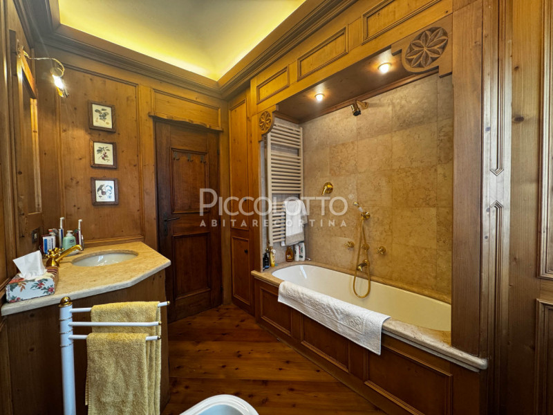 Rif. A5409 - Scopri questo grazioso appartamento in affitto situato nella splendida località di A...