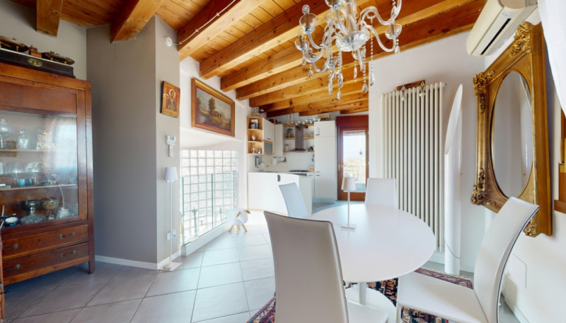 SANT’AGOSTINO / FERROVIERI

Inserito in un quartiere residenziale, comodo a tutti i principali se...