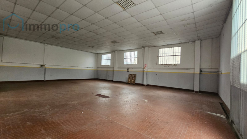 Magazzini e depositi in Affitto a Cuorgne'