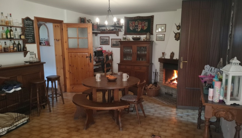 Nel cuore di Veggiano, in una zona centrale e ben servita, vi proponiamo una bifamiliare vertical...