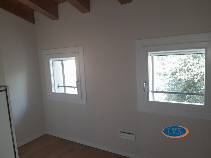 MONTEGALDA (VI): In una posizione riservata e tranquilla proponiamo porzione di trifamiliare di t...